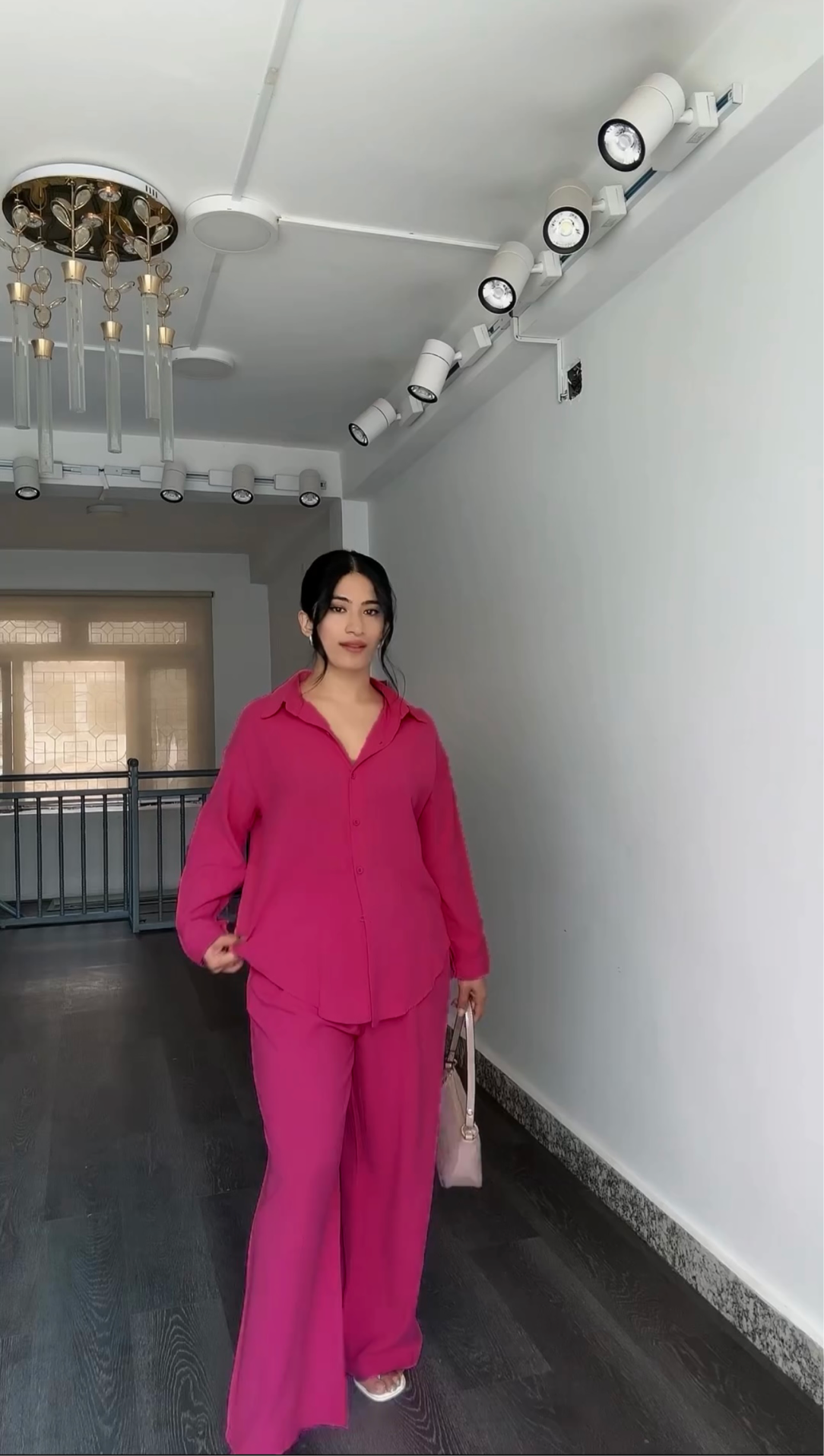 Stylish Women's Outfit Combo